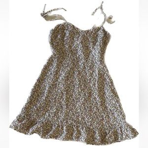 Ditsy Tie Strap Floral Dress with Sipper Closure Size S